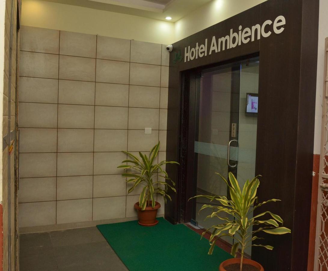 Hotel Ambience Sarkhej Esterno foto