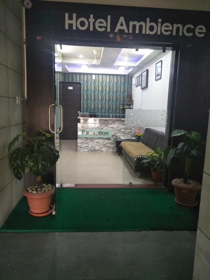 Hotel Ambience Sarkhej Esterno foto